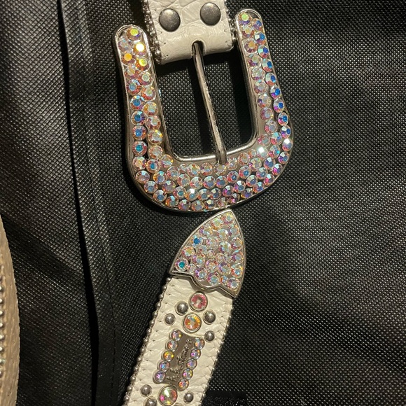 B.B. Simon Multicolor Crystal Belt - Picture 5 of 5